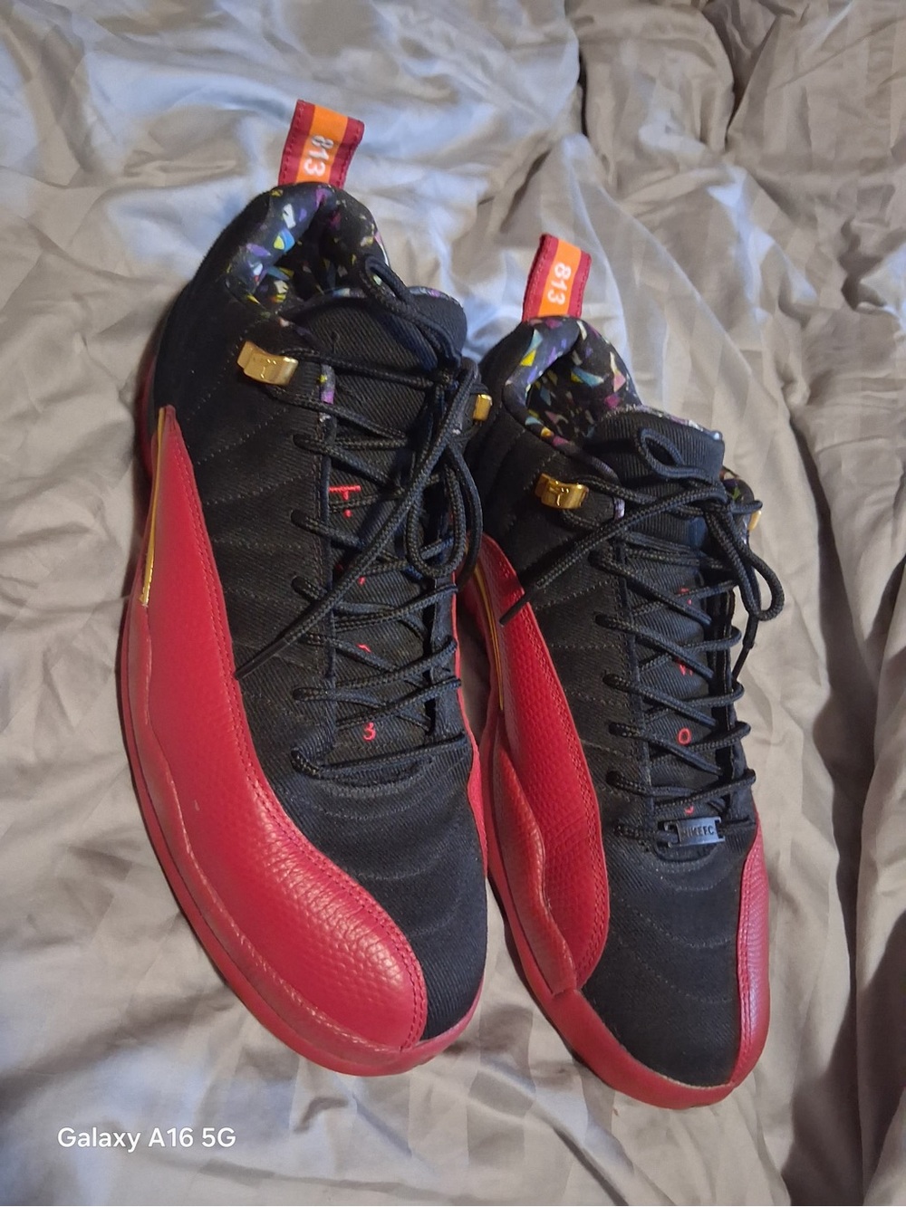 Jordan Men's Black & Red Retro Runner Sneakers